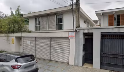 Sobrado Residencial 4 Dormitórios na Vila Madalena com 343 m2.