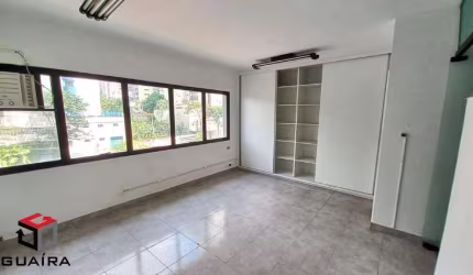Sala com 38 m² localizada na Vila Guiomar em Santo André - SP.