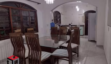 Sobrado à venda 3 quartos 1 suíte 2 vagas Gerassi - Santo André - SP