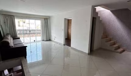 Sobrado para aluguel 3 quartos 2 suítes 2 vagas Curuçá - Santo André - SP