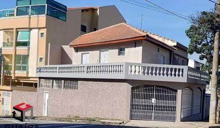 Sobrado à venda 2 quartos 3 vagas Santa Maria - Santo André - SP