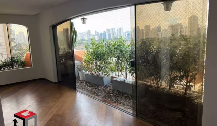 Apartamento 3 Dormitórios em Brooklin Paulista com 150m²