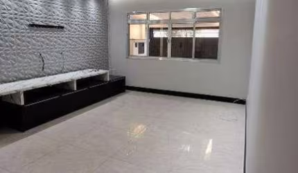 Sobrado à venda 4 quartos 2 suítes 2 vagas Metalúrgica - Santo André - SP