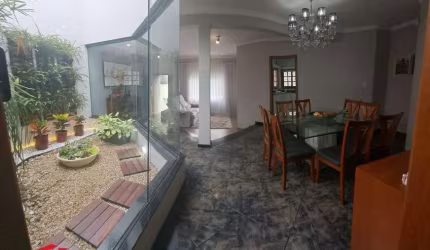 Casa à venda 3 quartos 1 suíte 5 vagas Eldízia - Santo André - SP