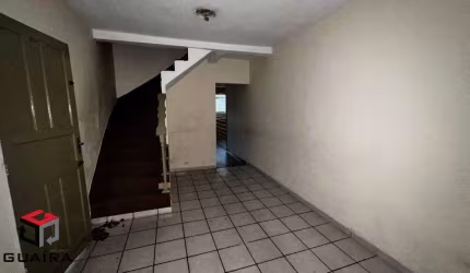 Sobrado à venda 4 quartos 2 vagas Santa Maria - Santo André - SP