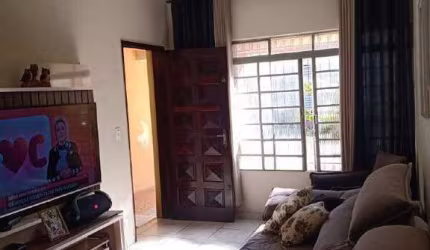 Sobrado 2 Quartos,1 Banheiro, 1 vaga