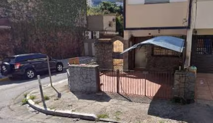 Sobrado Residencial 2 Dormitórios em Moema com 92 m².