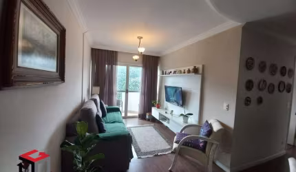 Apartamento Saúde 65 m², 2 dormitórios, 1 suíte, 2 banheiros, sala para 2 ambientes com sacada, cozinha com armários, lavanderia, 1 vaga e lazer.