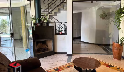 Sobrado de 298m² no Santa Maria em Santo André - SP