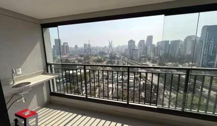 Apartamento 2 Dormitórios em Vila Cordeiro com 68m²
