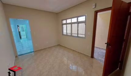 Casa reformada com 150m² localizada no Parque Das Nações em Santo André - SP.