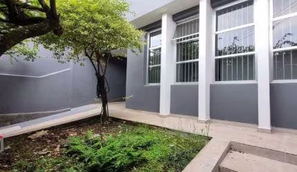 Sobrado à venda 3 quartos 1 suíte 2 vagas Junqueira - Santo André - SP