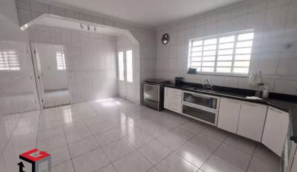 Sobrado à venda 4 quartos 2 vagas Scarpelli - Santo André - SP