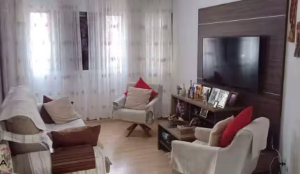 Sobrado à venda 3 quartos 1 suíte 3 vagas Utinga - Santo André - SP