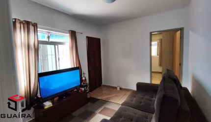 Casa Térreo com 3 quartos, 2 vagas, no bairro Dos Casas