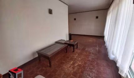 Oportunidade para investidores e ou construtores, terreno de 333 m² no Centro de São Bernardo, medindo 10,00 X 33,33 m.