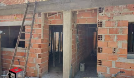 Casa à venda 3 quartos 1 suíte 2 vagas Vitória - Santo André - SP