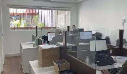 Casa Residencial ou Comercial em Vila Nova Conceição com 320m²