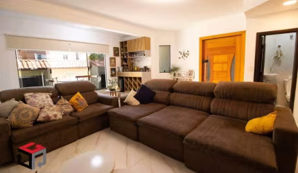 Sobrado à venda 3 quartos 1 suíte 5 vagas Paraíso - Santo André - SP