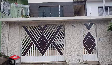 Sobrado 3 Dormitórios na Saúde com 240m²