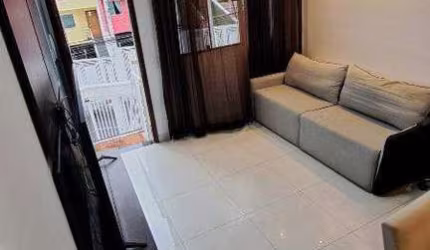 Ótimo sobrado no Bairro Vila Alice em Santo André com 101m² de A.U. e 2 vagas. ESTUDA PERMUTA DE IMÓVEL DE MENOR VALOR!
