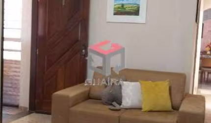 Sobrado à venda 3 quartos 2 suítes 2 vagas Tibiriçá - Santo André - SP