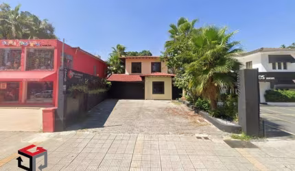 Sobrado com 437m² - Pinheiros - São Paulo - SP.