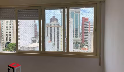 Apartamento 3 Dormitórios em Consolacao com 109m²