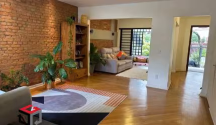 Sobrado com 300m² - Aclimação - São Paulo - SP.