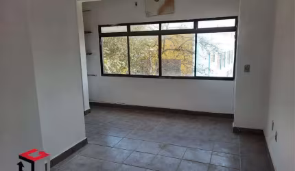 Casa Residencial ou Comercial em Bosque da Saúde com 240m²
