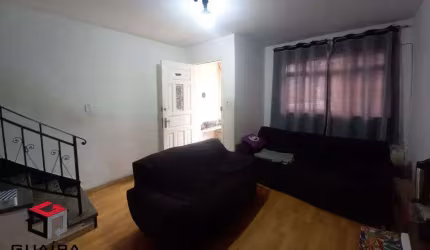 Sobrado Sacomã de 96 m², 2 quartos grandes, sala, cozinha, 2 banheiros, lavanderia coberta, quintal com churrasqueira.