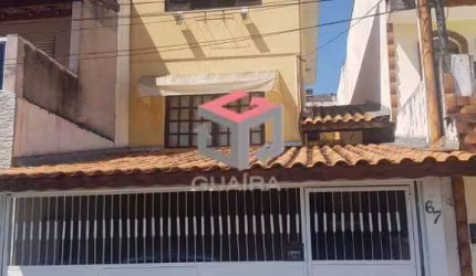 Sobrado com 128m² localizado no Bairro do Taboão em São Bernardo do Campo/SP.