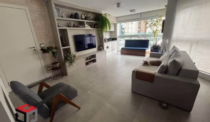 Apartamento 3 Dormitórios em Mirandópolis com 94m²