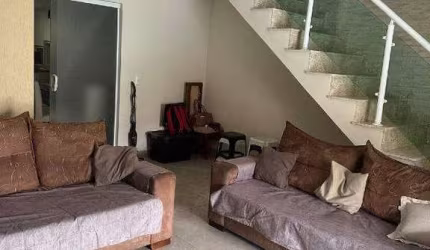 Sobrado à venda 3 quartos 1 suíte 2 vagas São Vicente - Mauá - SP