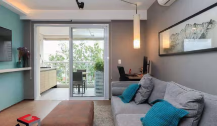 Apartamento Duplex em Alto de Pinheiros com 77m²