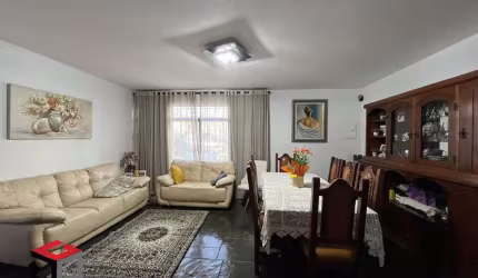 Sobrado para aluguel 4 quartos 2 suítes 3 vagas Jardim - Santo André - SP