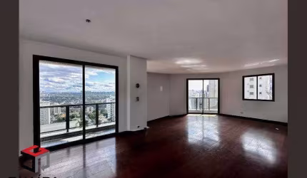 Apartamento em Vila Congonhas com 174m²