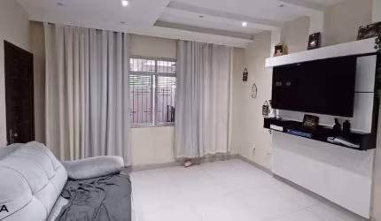 Sobrado à venda 2 quartos 2 vagas Junqueira - Santo André - SP