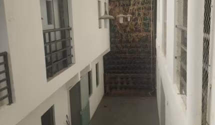 Salão comercial á venda com 450m² de terreno no bairro Jardim - Santo André/SP