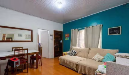 Casa 4 Dormitórios em Jabaquara com 180m²