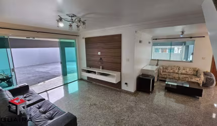 Sobrado à venda 3 quartos 3 suítes 4 vagas Nova Petrópolis - São Bernardo do Campo - SP