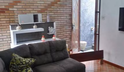 Sobrado à venda 4 quartos 2 suítes 2 vagas Campestre - Santo André - SP