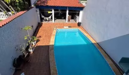 Sobrado à venda 3 quartos 1 suíte 5 vagas Jordanópolis - São Bernardo do Campo - SP