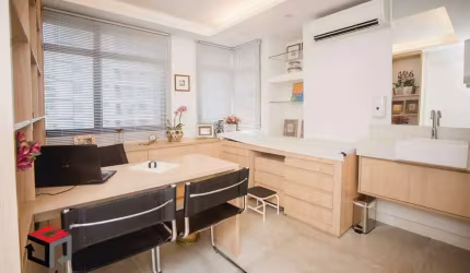 Sala Comercial na Vila Mariana 45 m2 Próximo aos Metrôs Santa Cruz e Praça da Árvore