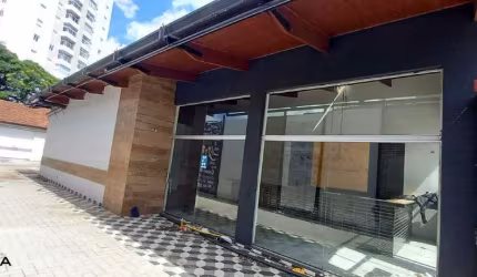 Excelente ponto comercial pro seu comércio na Vila Gilda em Santo André - SP