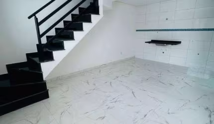 Sobrado para aluguel 2 quartos 2 suítes 1 vaga Santo Alberto - Santo André - SP
