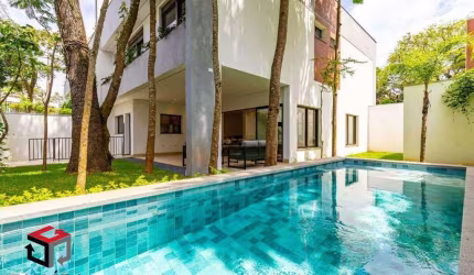 Imóvel em Condomínio Fechado à venda 4 quartos 4 suítes 4 vagas Jardim dos Estados - São Paulo - SP