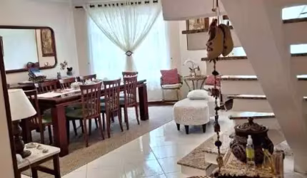 Sobrado a venda, 3 quartos, 1 suíte, 3 vagas. Valparaíso- Santo André.