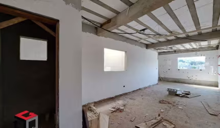 Sobrado à venda 3 quartos 3 suítes 5 vagas Santo Alberto - Santo André - SP