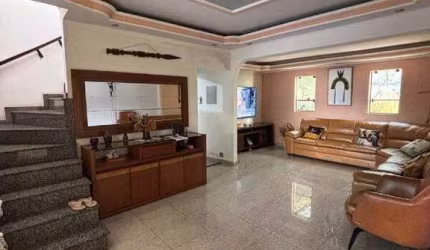 Sobrado à venda 3 quartos 1 suíte 3 vagas Centro - Diadema - SP